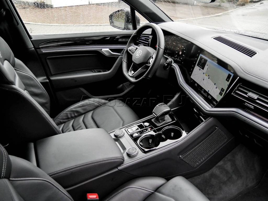 Volkswagen Touareg V6 R-LINE