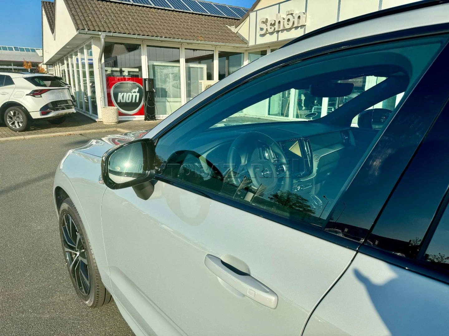 Volvo XC60 B4 Plus Dark A/T