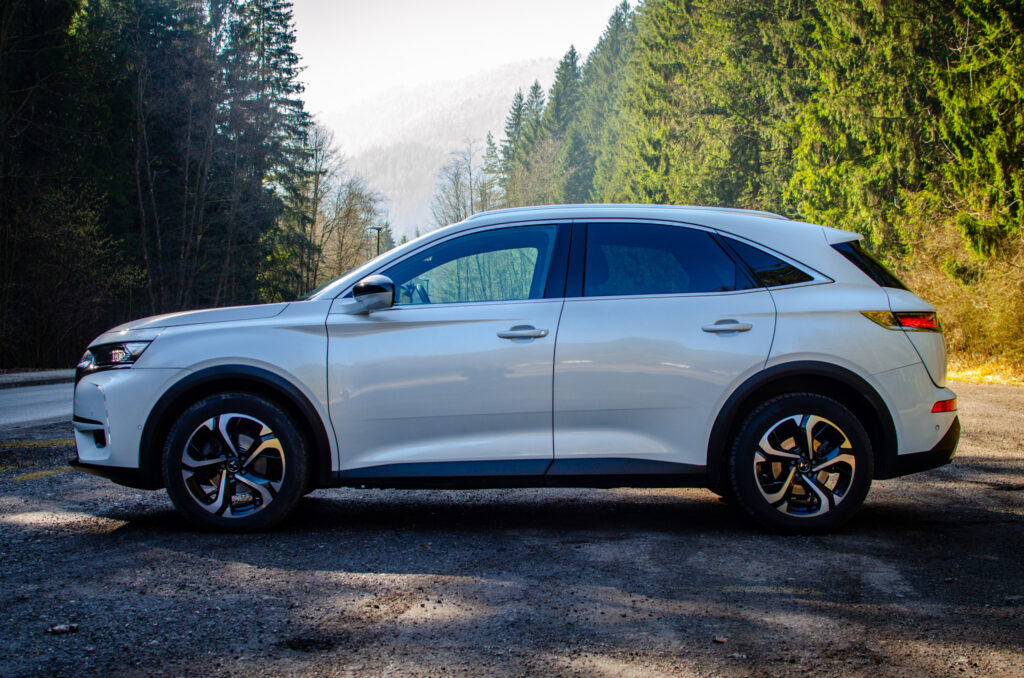 DS Automobiles 7 CROSSBACK
