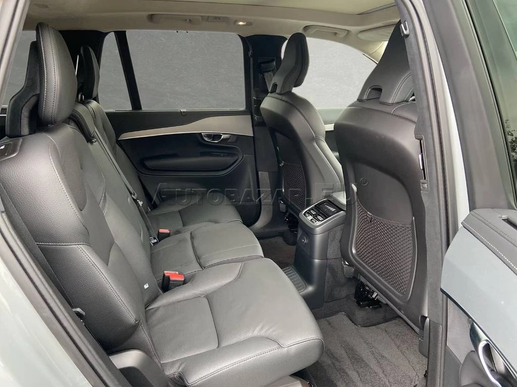 Volvo XC90 T8 AWD Ultra Bright