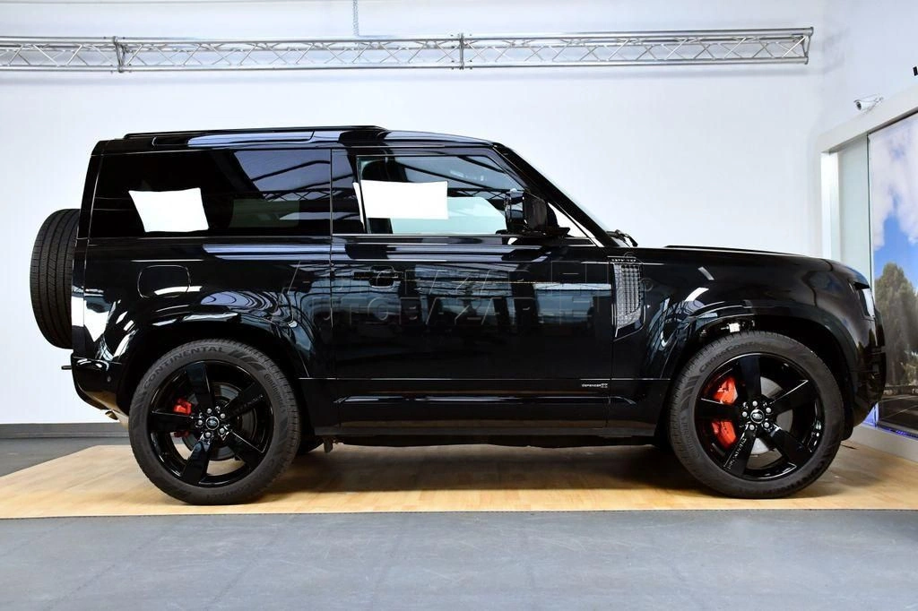 Land Rover Defender 90 3.0 I6 P400 MHEV X A/T AWD