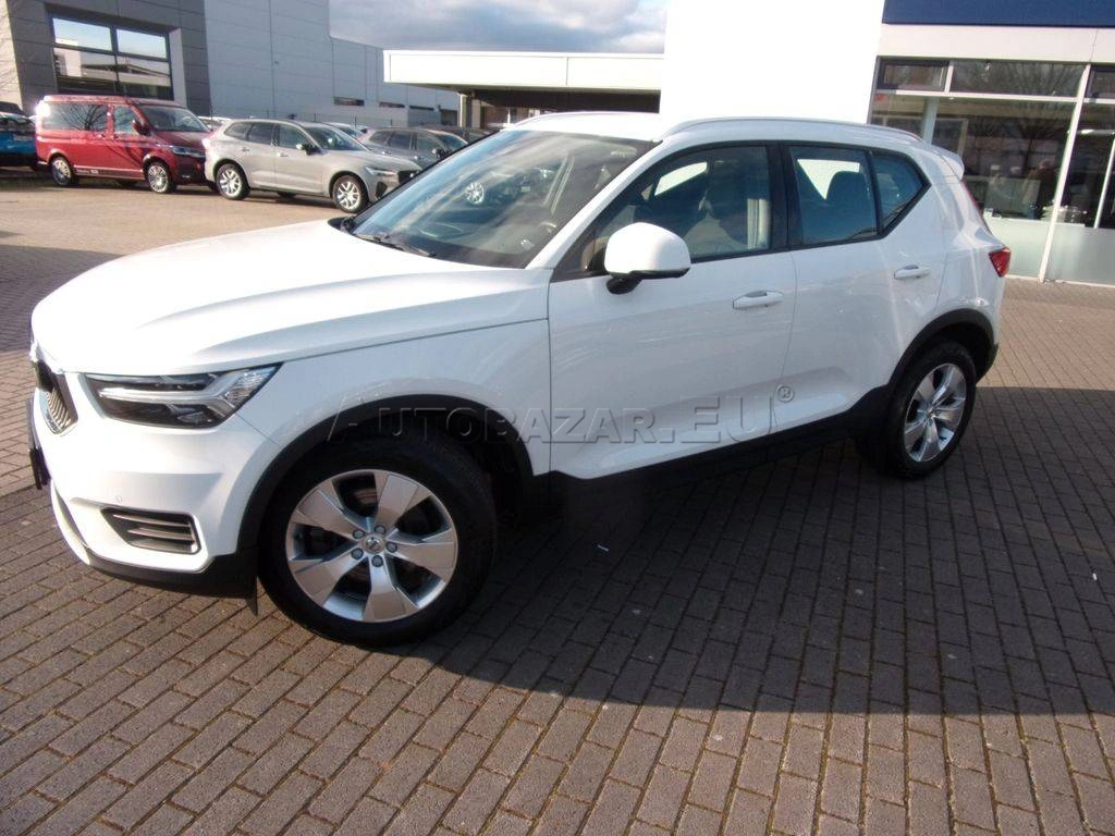 Volvo XC40 D3 Momentum Pro AWD A/T