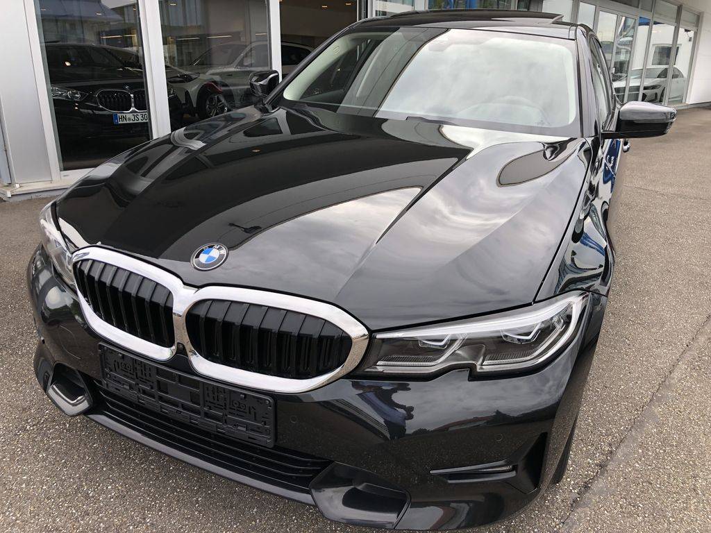BMW Rad 3 330i xDrive A/T