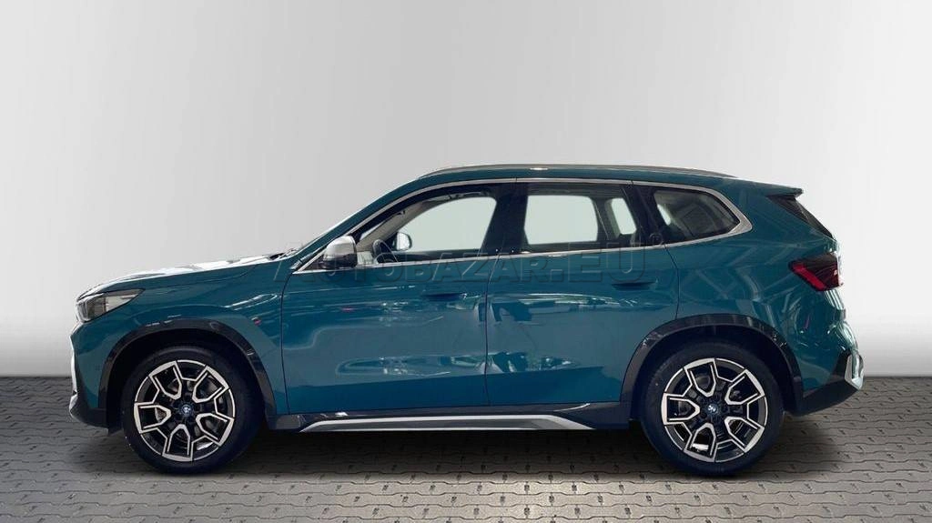 BMW iX1 xDrive