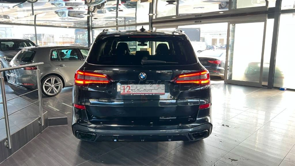BMW X5 xDriveM50i A/T