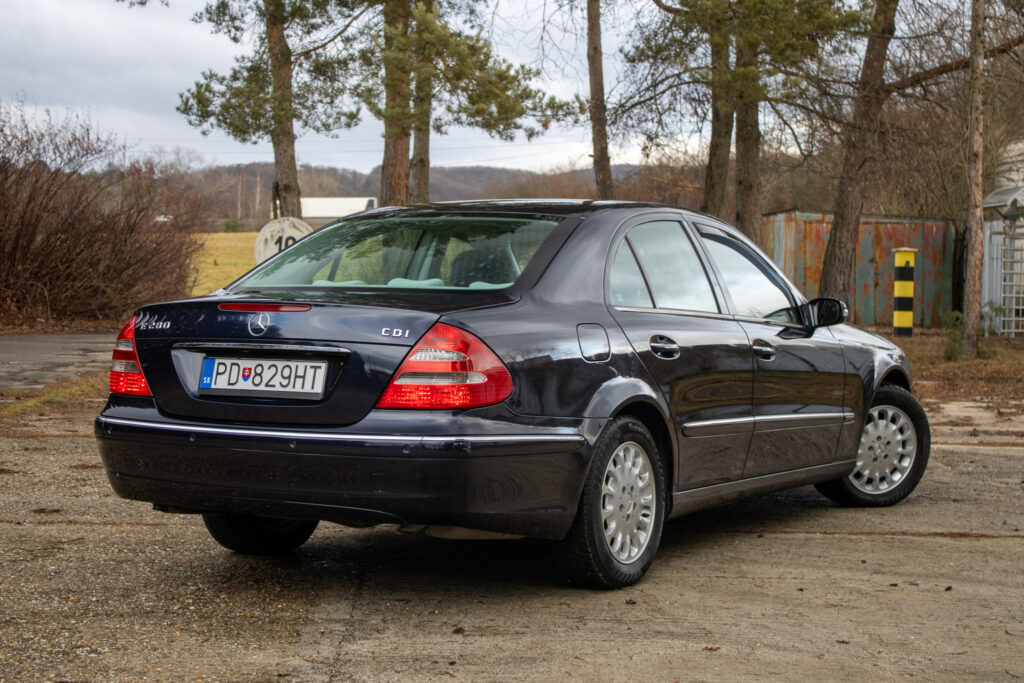 Mercedes-Benz E trieda