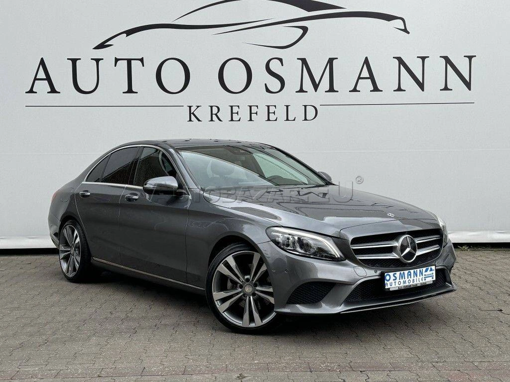 Mercedes-Benz C trieda Sedan 300 A/T