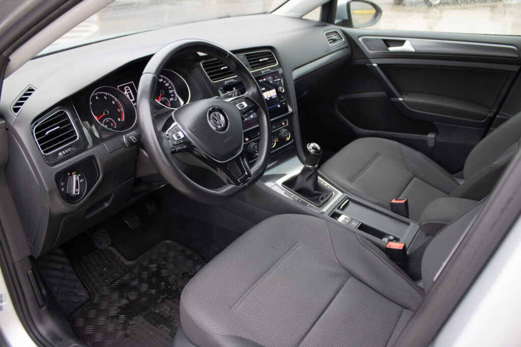 Volkswagen Golf 2018 na predaj – fotografia 13