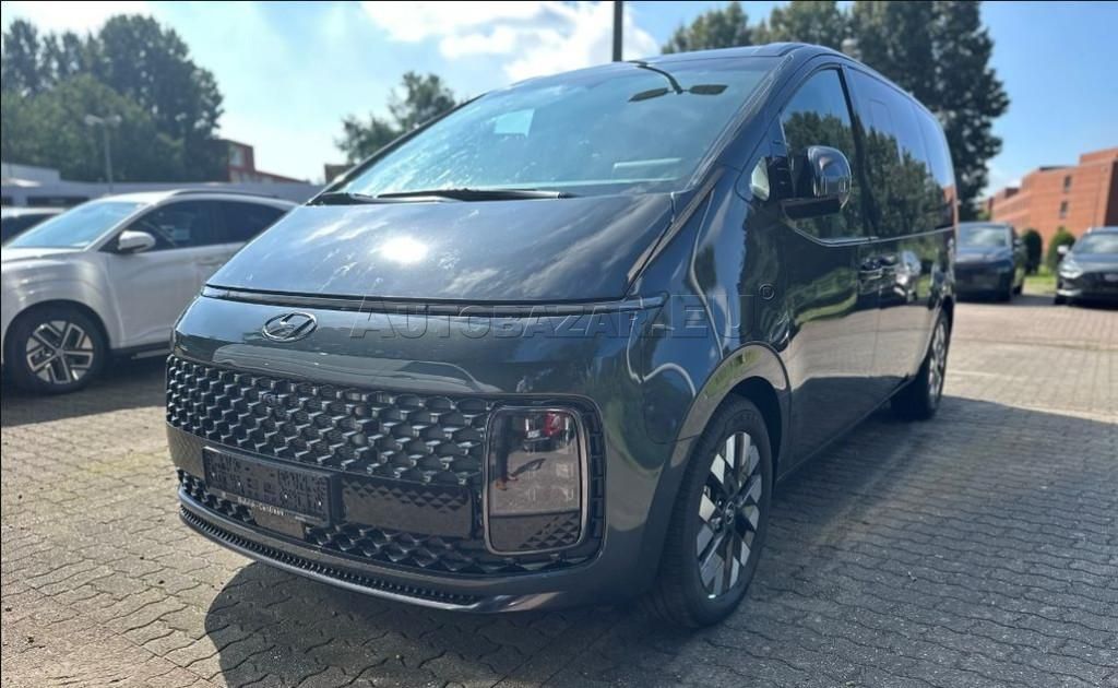 Hyundai Staria A/T