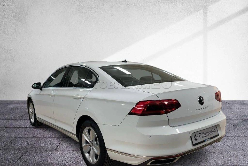 Volkswagen Passat 2.0 TDI EVO Elegance DSG