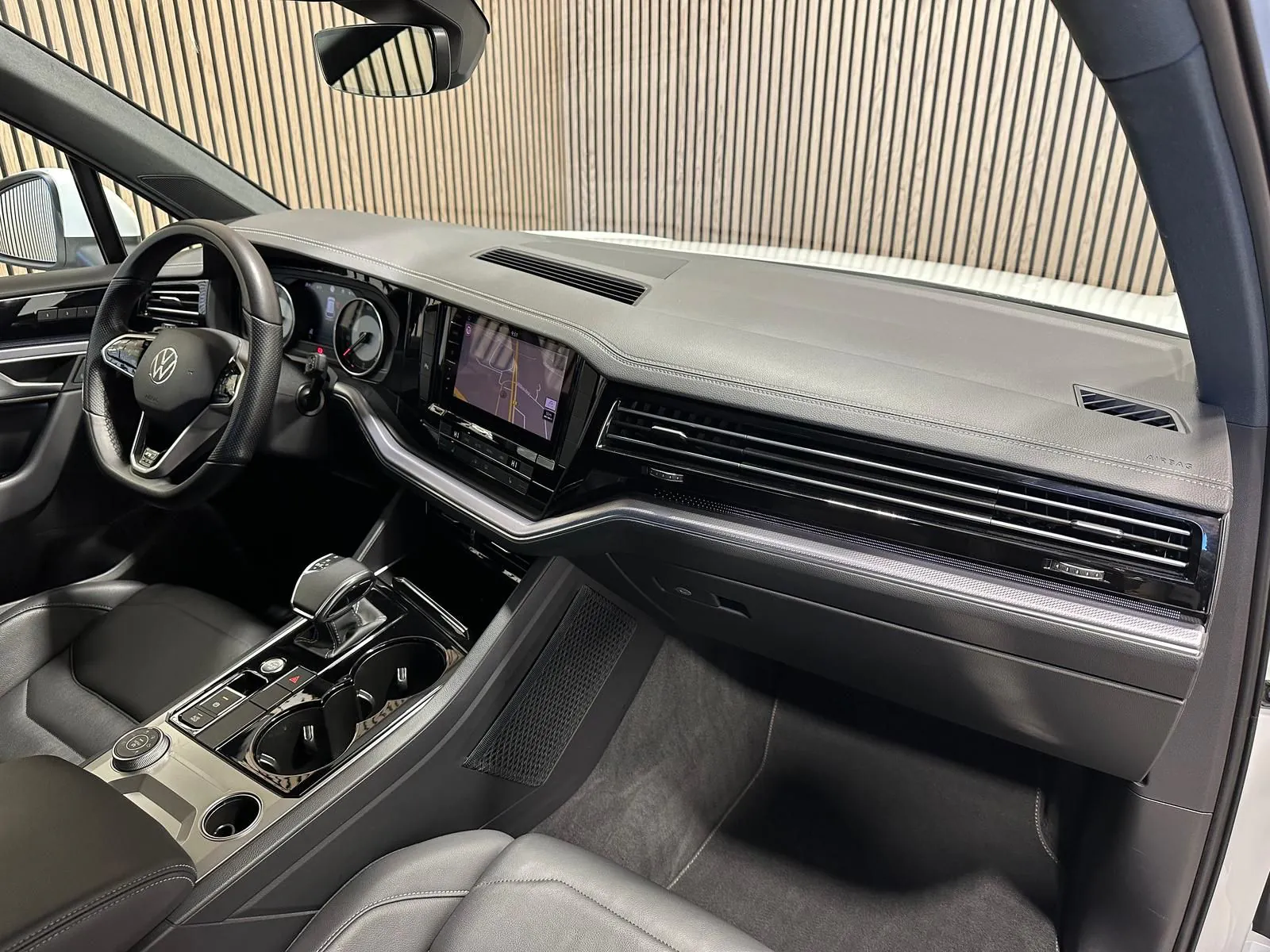 Volkswagen Touareg 2021 na predaj – fotografia 9