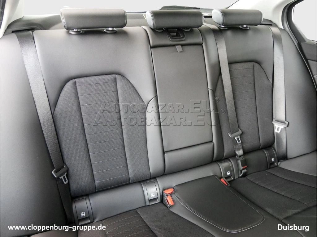 BMW rad 3 320i Sport Line A/T