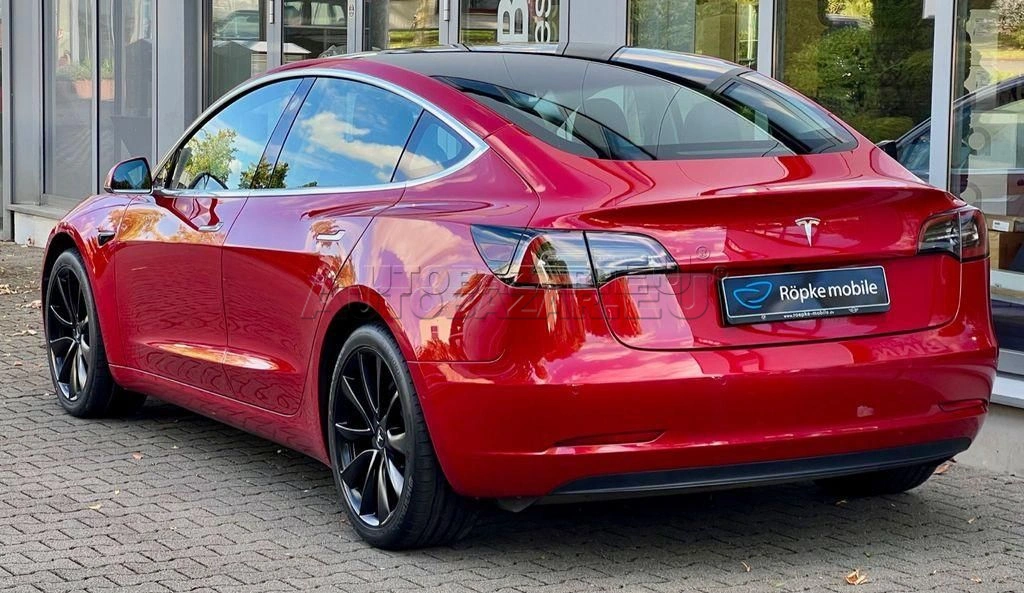 Tesla Model 3 Long Range AWD