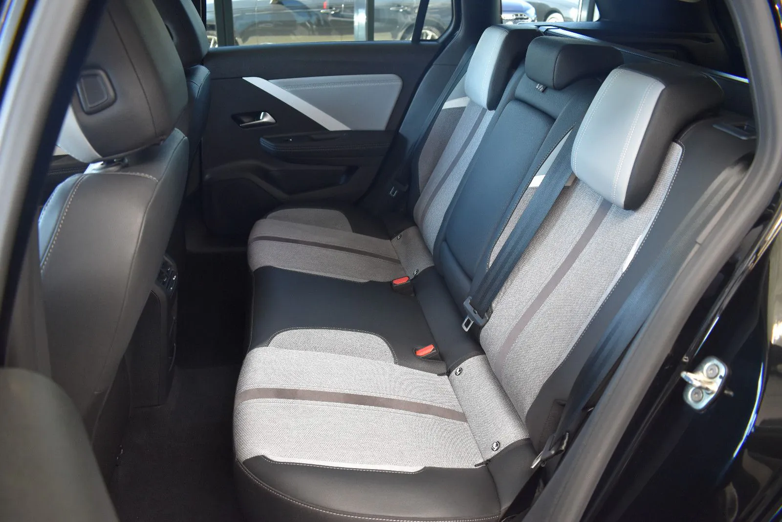 Opel Astra 2023 na predaj – fotografia 11