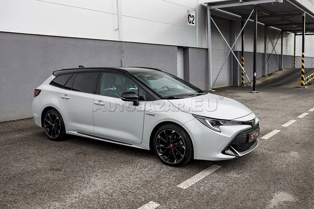 Toyota Corolla Combi TS 2.0 Hybrid Dynamic Force e-CVT GR Sport