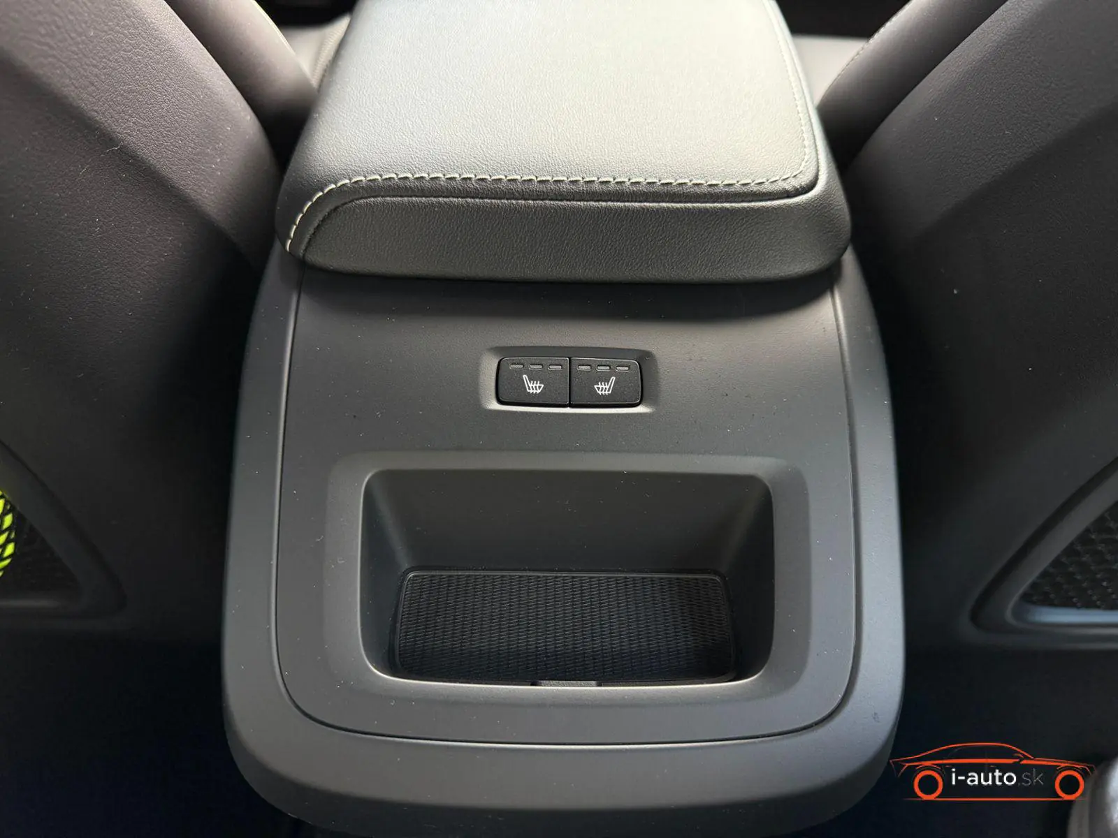 Volvo S60 2023 na predaj – fotografia 25