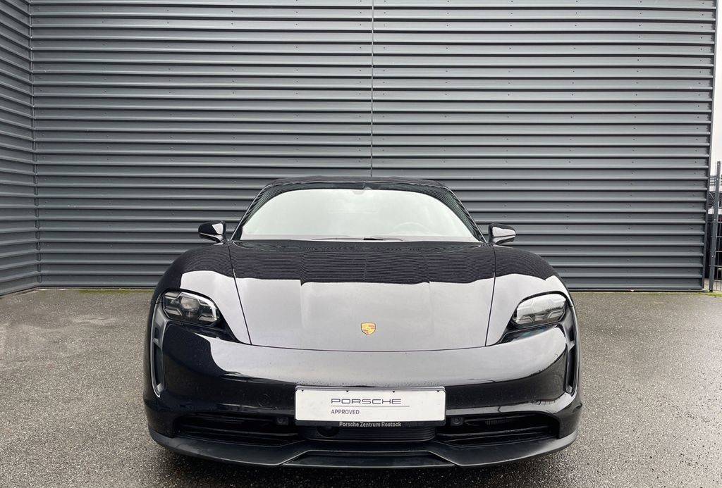 Porsche Taycan 4S