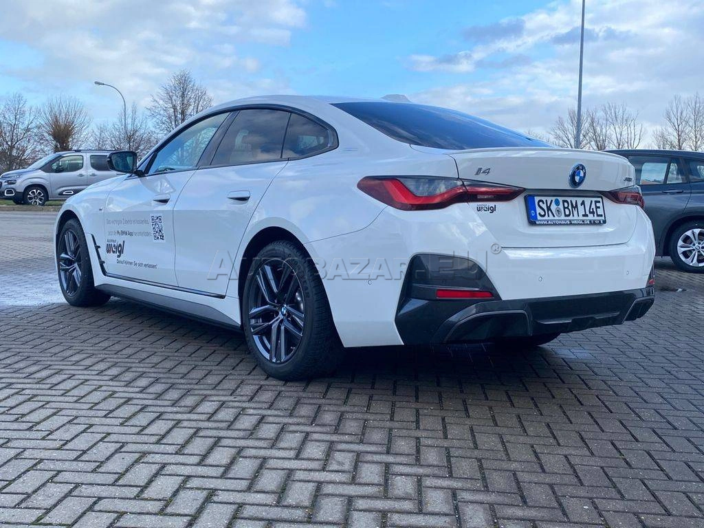 BMW i4 eDrive35