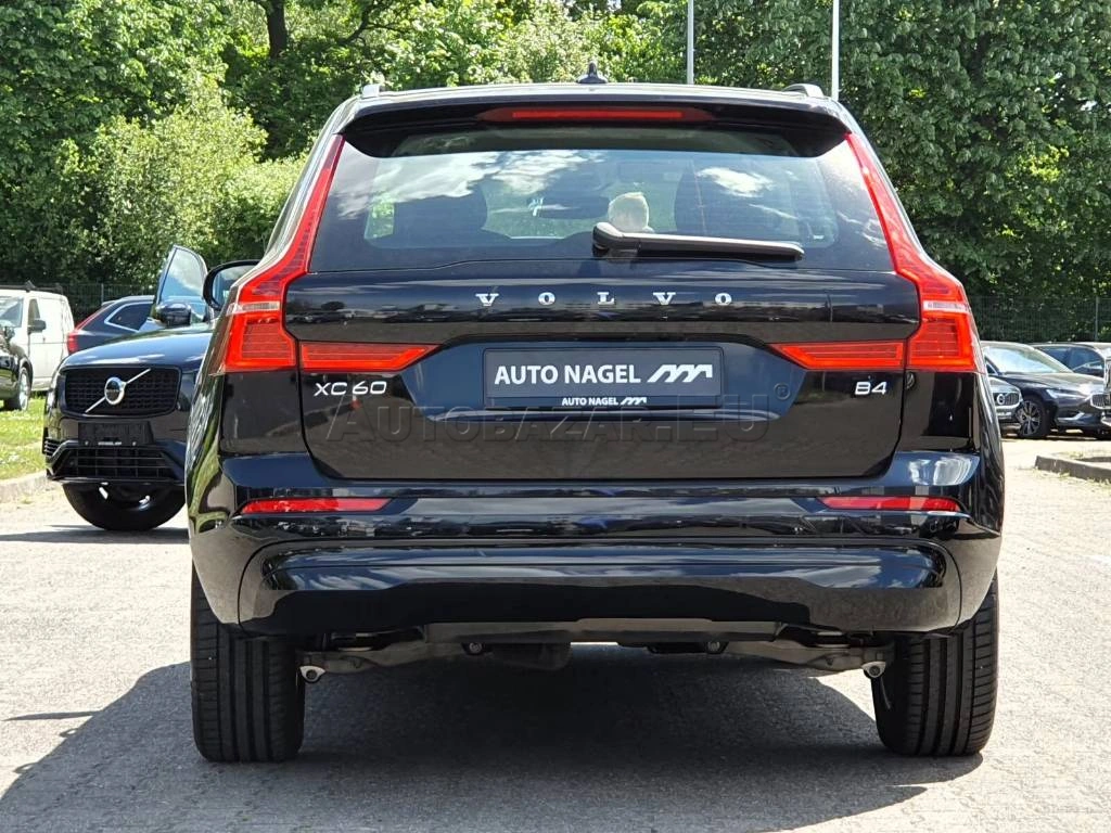 Volvo XC60 2.0 B4 mHEV Core A/T