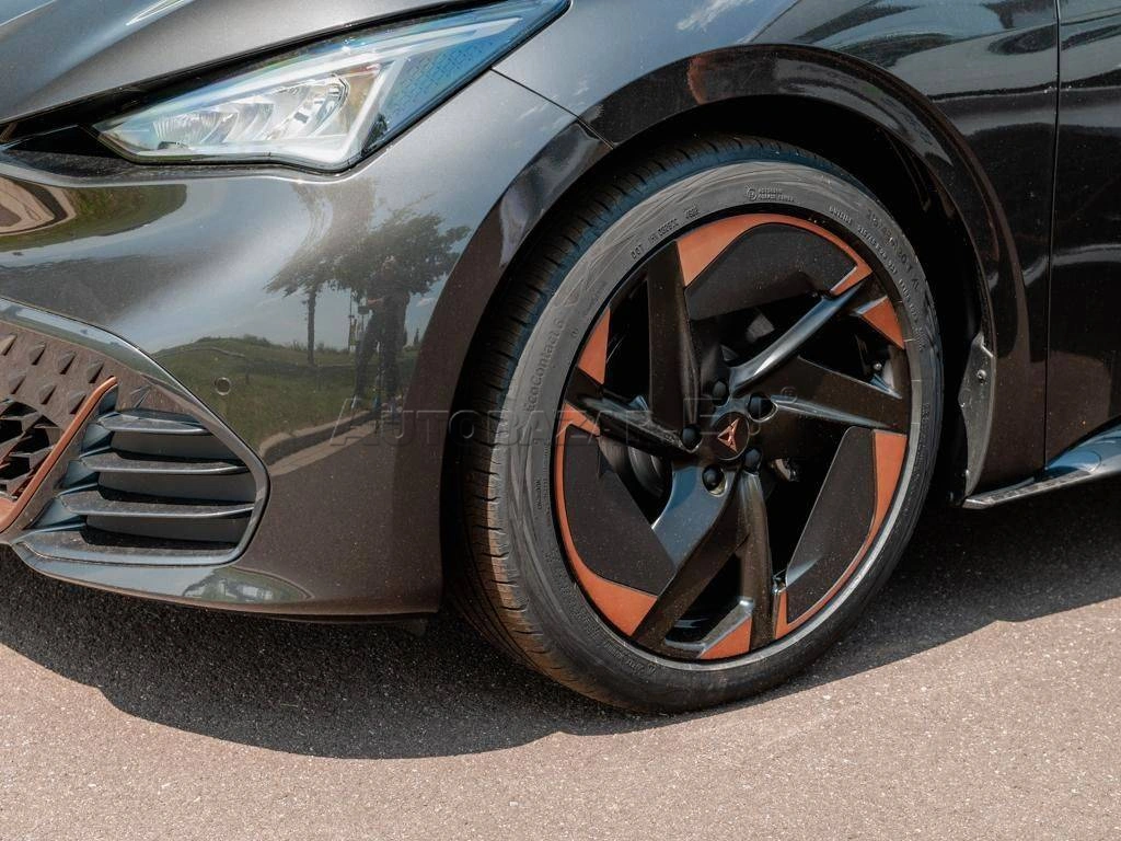 Cupra Born 58kWh 204k