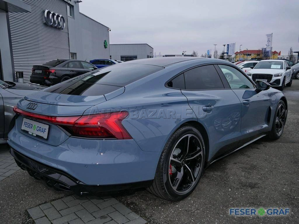 Audi E-tron GT quattro
