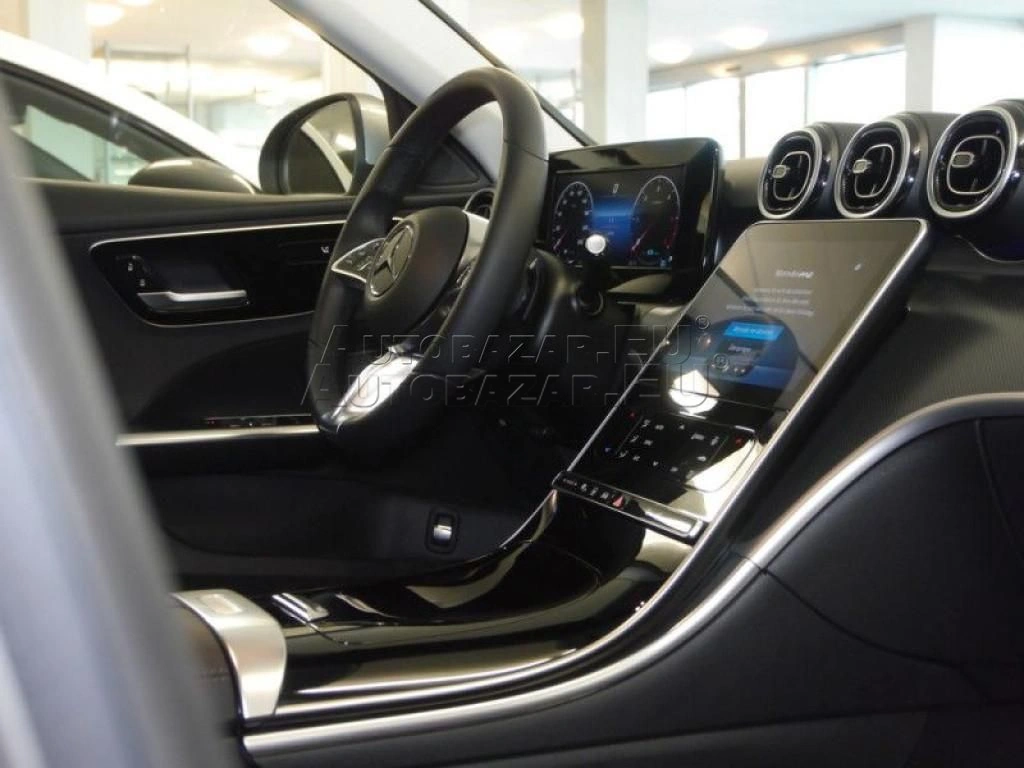 Mercedes C trieda T 300 d mHEV A/T