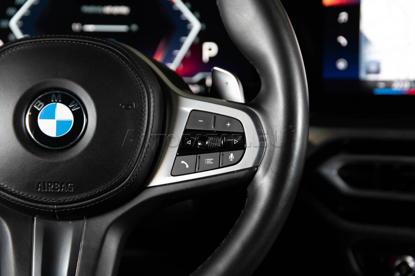 BMW Rad 3 2023 na predaj – fotografia 18