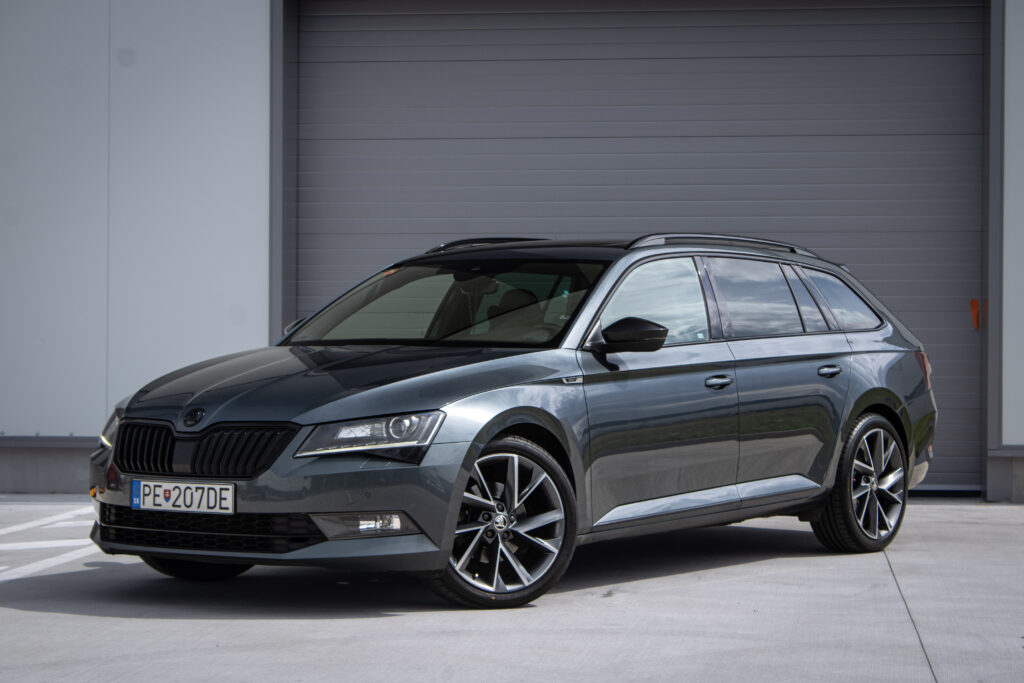 Škoda Superb Combi