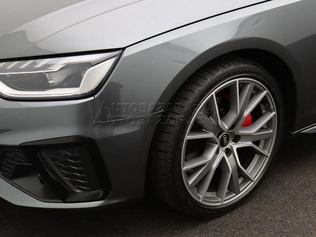 Audi A4 40 2.0 TFSI mHEV S line S tronic