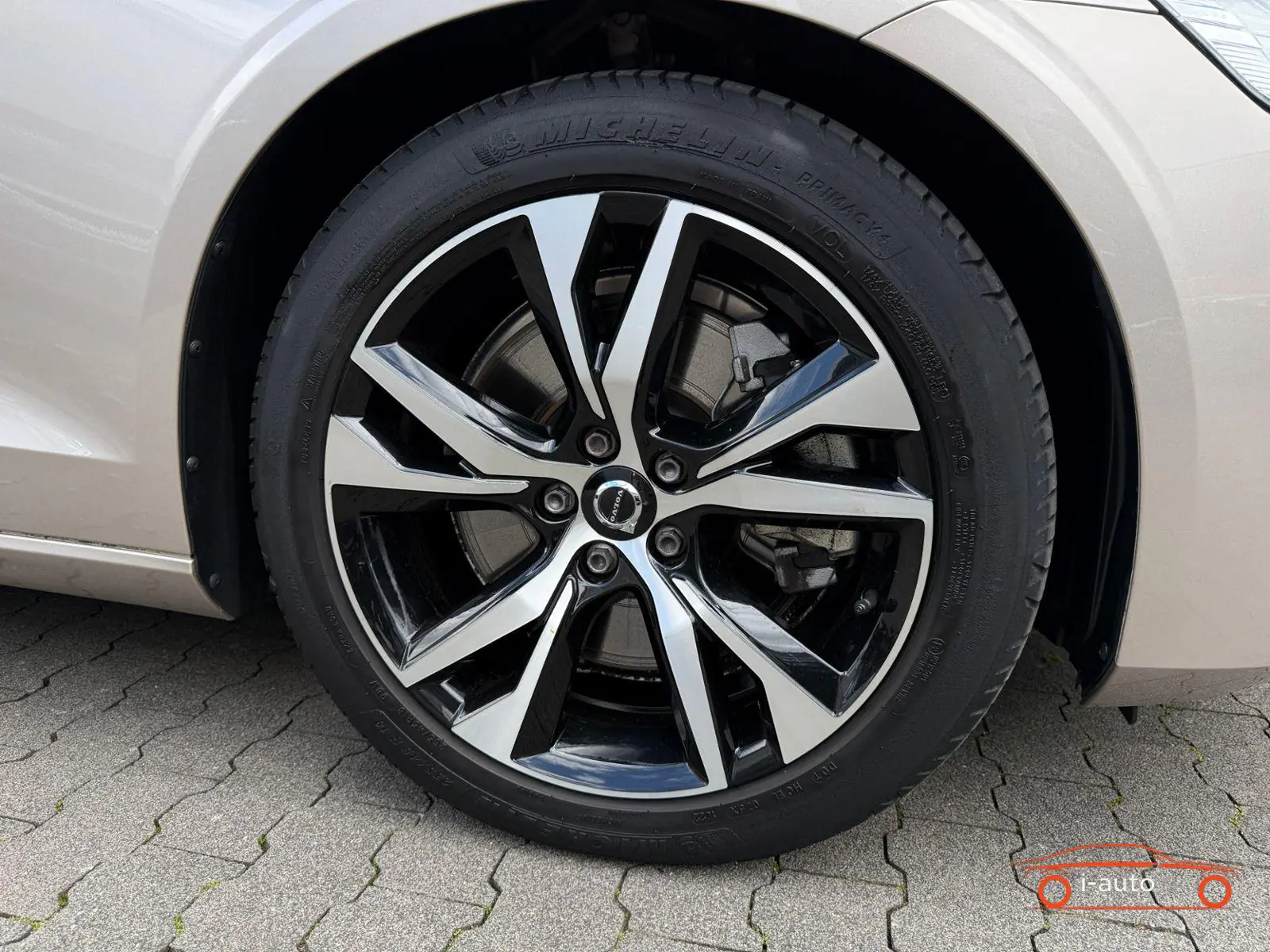 Volvo S60 2023 na predaj – fotografia 28