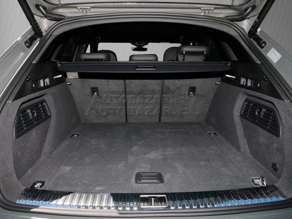 Audi e-tron 55 quattro S line