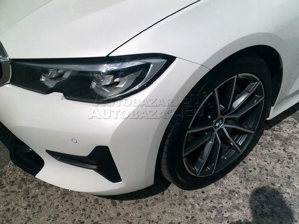 BMW 330d Touring xDrive A/T