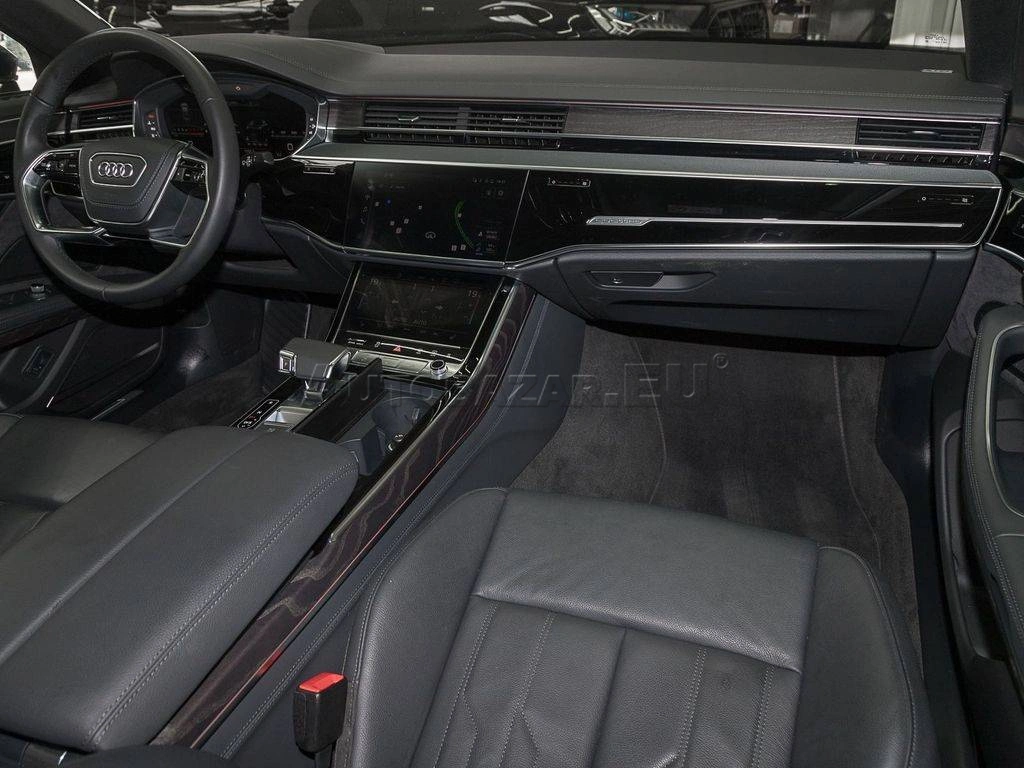 Audi A8 55 3.0 TFSI mHEV V6 quattro tiptronic