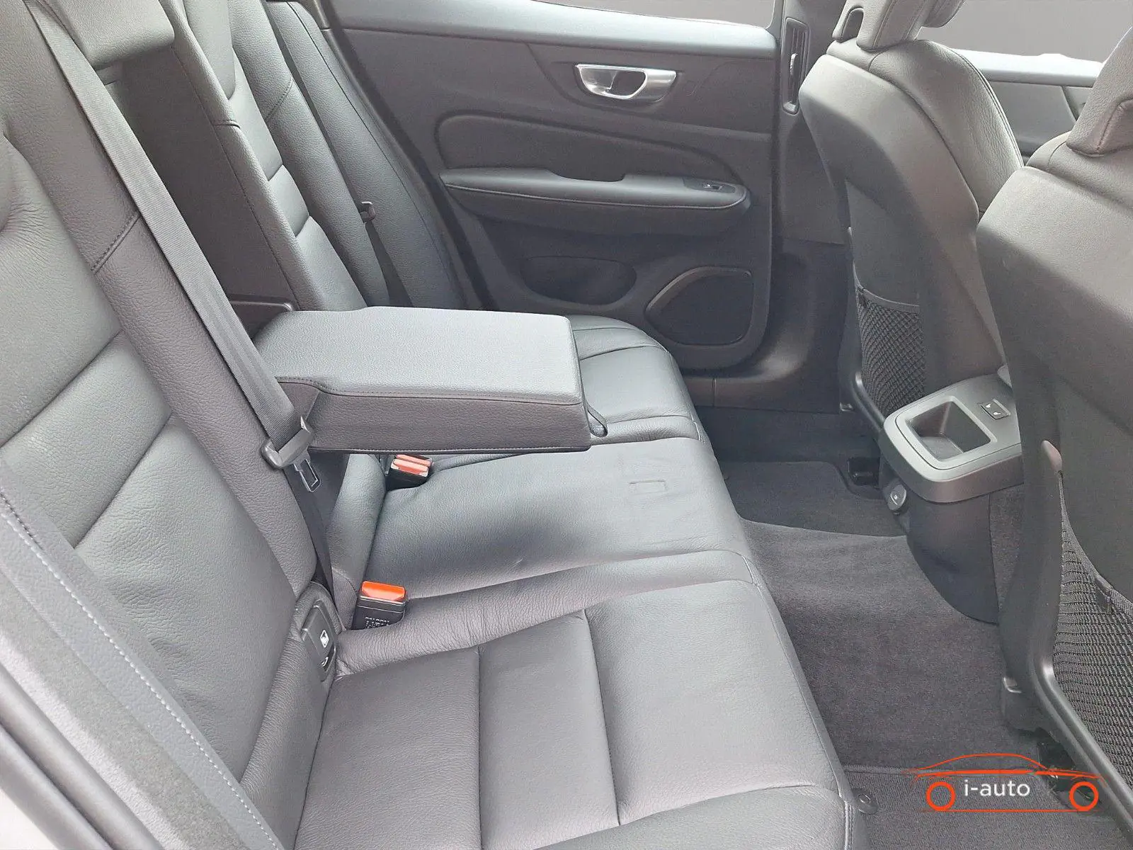 Volvo S60 2023 na predaj – fotografia 19