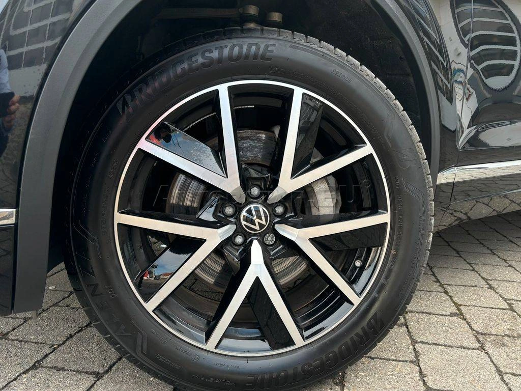 Volkswagen Touareg 3.0 V6 TSI Atmosphere 4Motion Tiptronic
