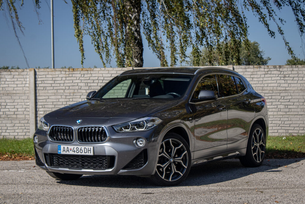 BMW X2