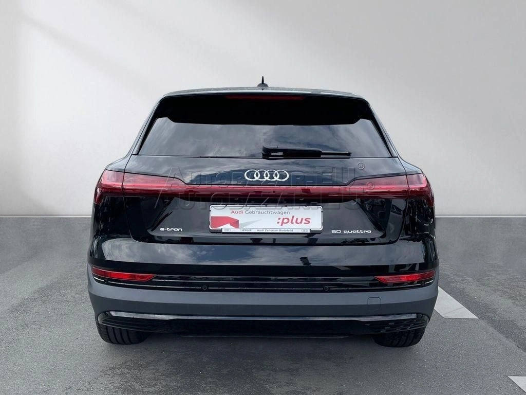 Audi e-tron 50 quattro