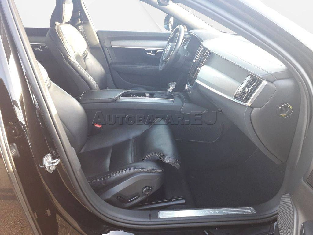 Volvo V90 CC D5 2.0L Cross Country Pro AWD A/T