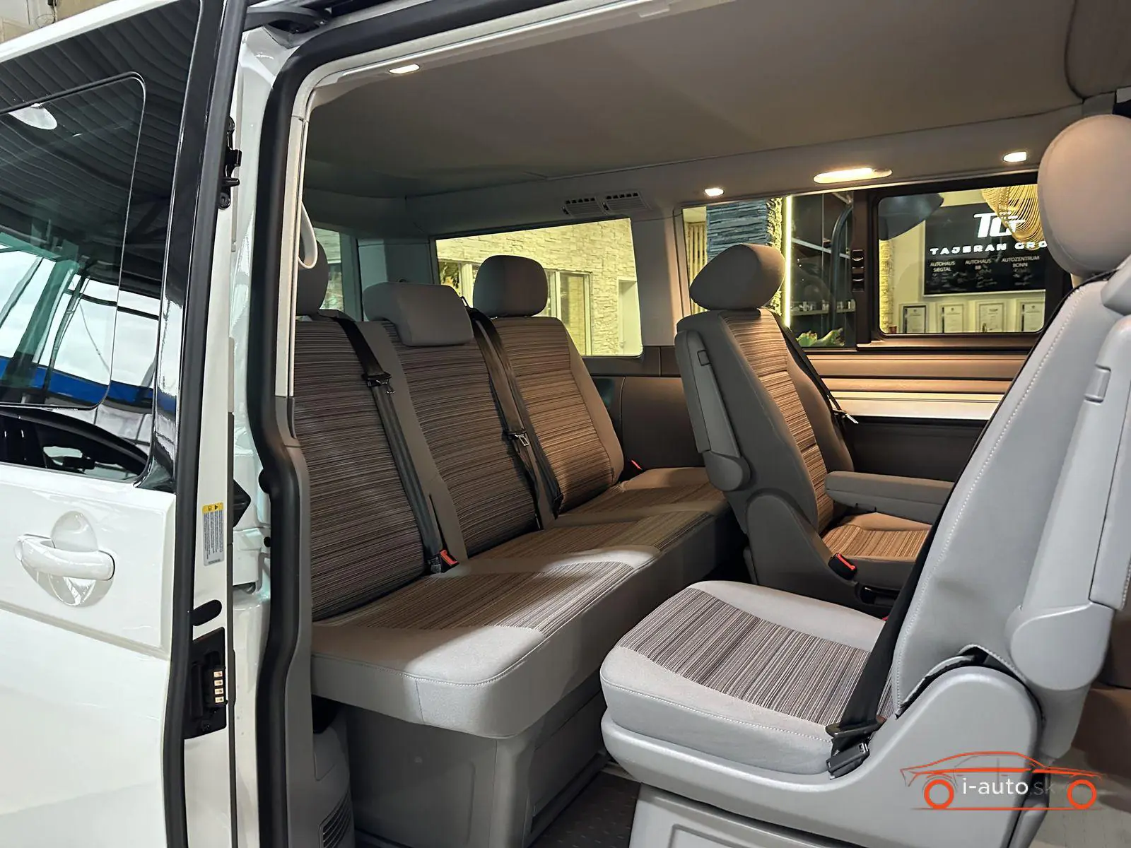 Volkswagen T6 Caravelle 2022 na predaj – fotografia 9