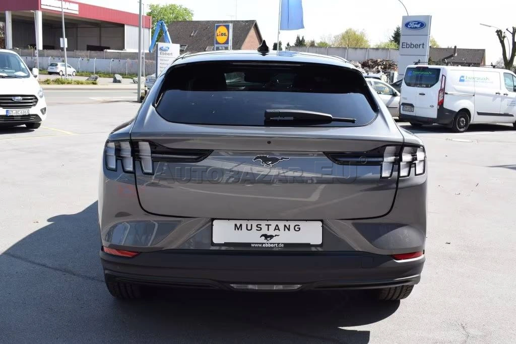 Ford Mustang Mach-E 75,7kWh RWD STD