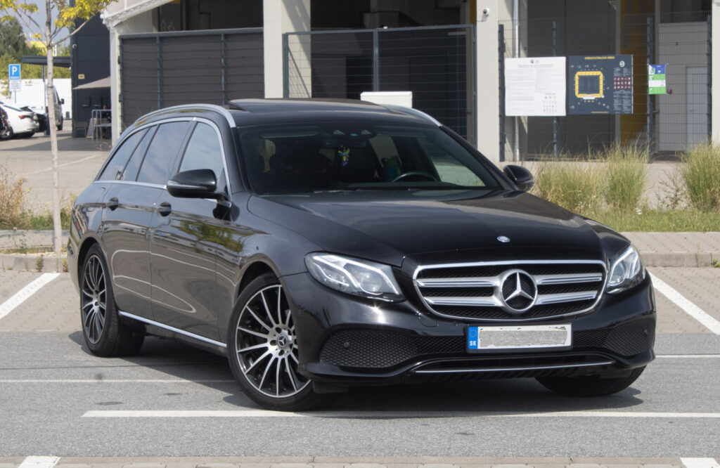 Mercedes-Benz E trieda T