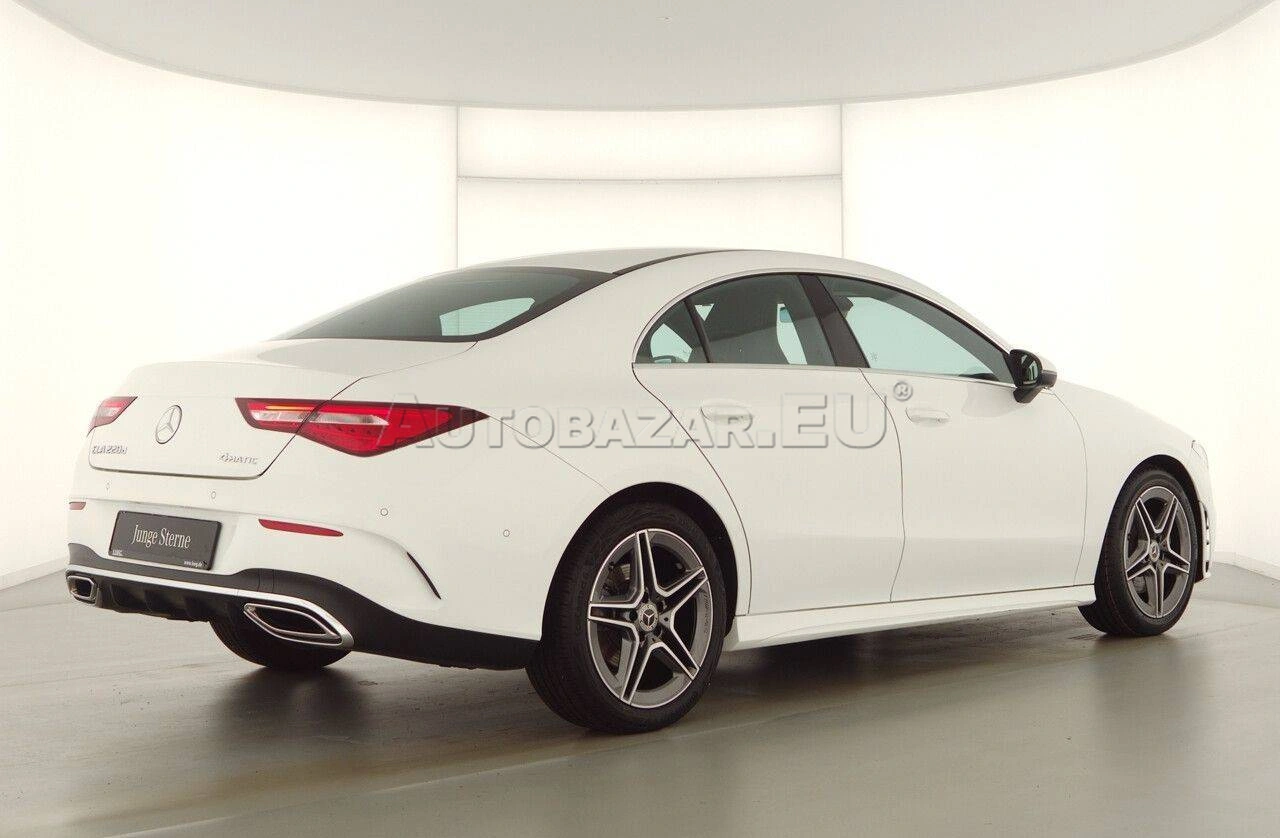 Mercedes-Benz CLA Kupé 220 d 4MATIC A/T