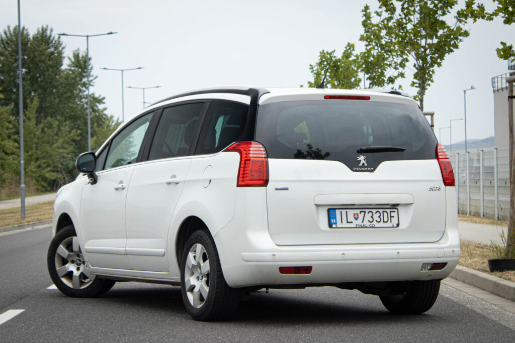Peugeot 5008