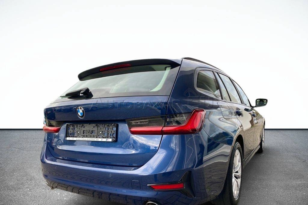 BMW Rad 3 Touring 330d  A/T