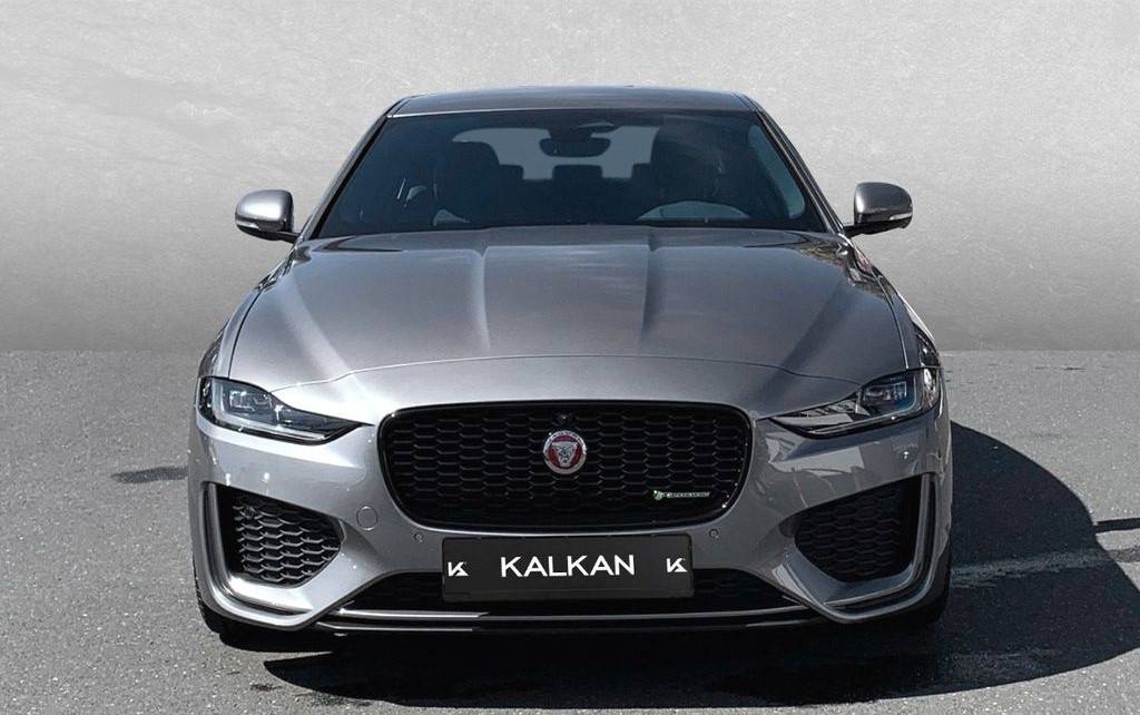 Jaguar XE 2.0D I4 D200 R-Dynamic S A/T