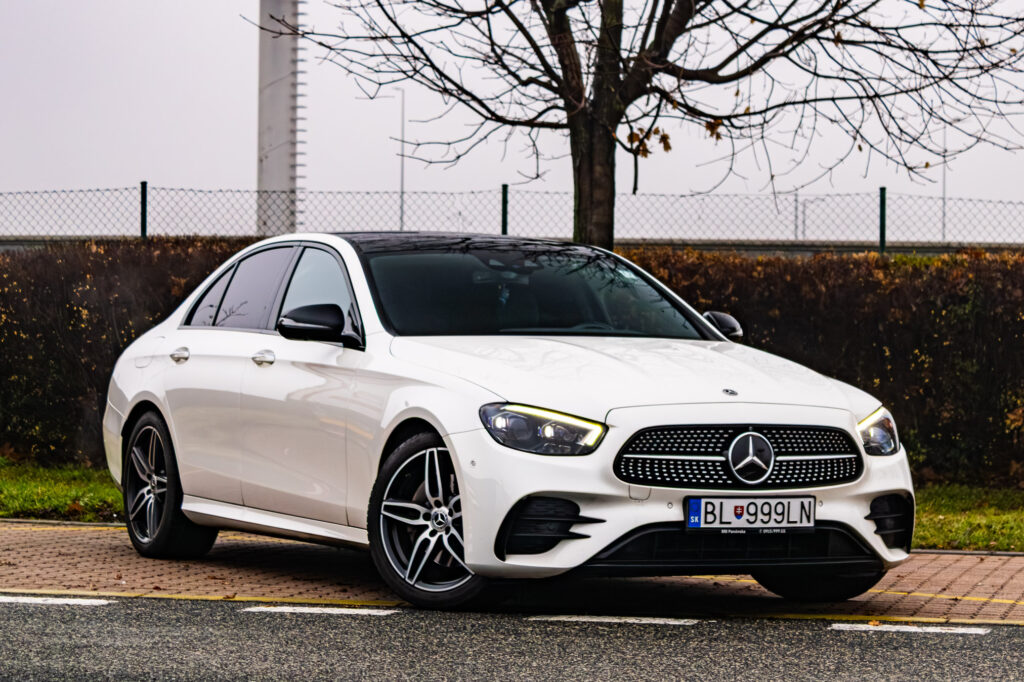 Mercedes-Benz E trieda