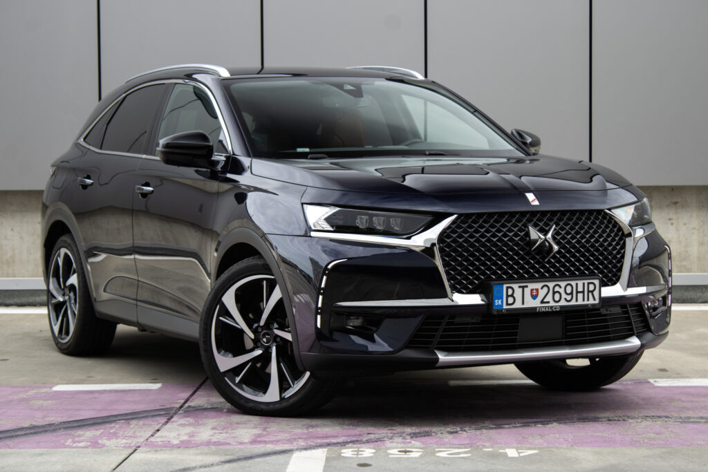 DS Automobiles 7 CROSSBACK