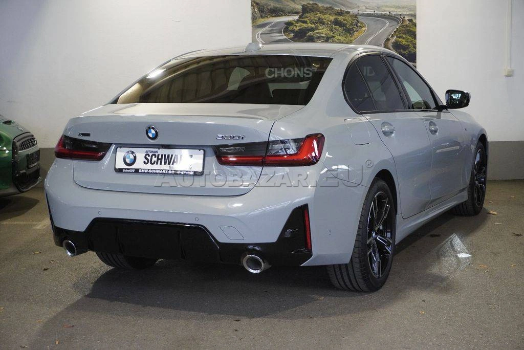 BMW Rad 3 330i xDtrive A/T