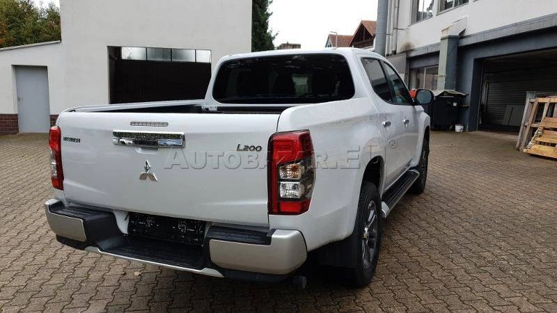 Mitsubishi L 200