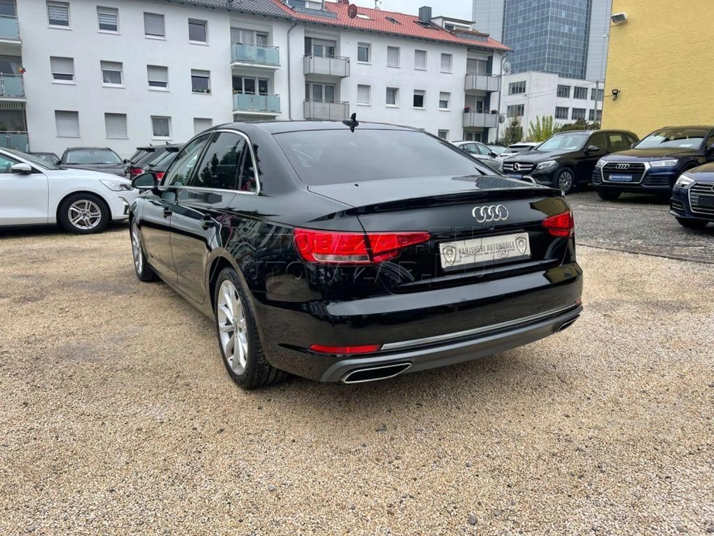 Audi A4 40 2.0 TDI S-line S tronic